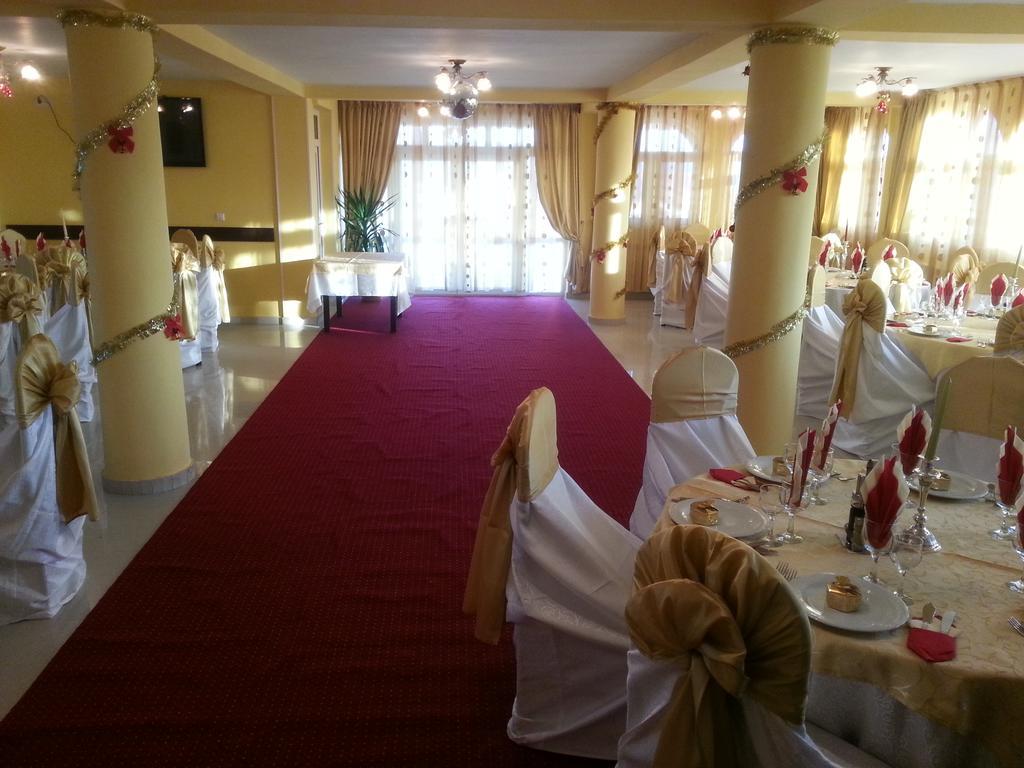 Pensiunea Cristal Tulcea Buitenkant foto